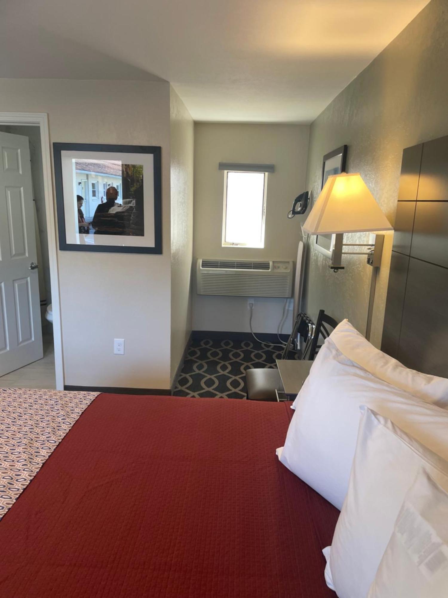 איתקה The Springwater Inn מראה חיצוני תמונה