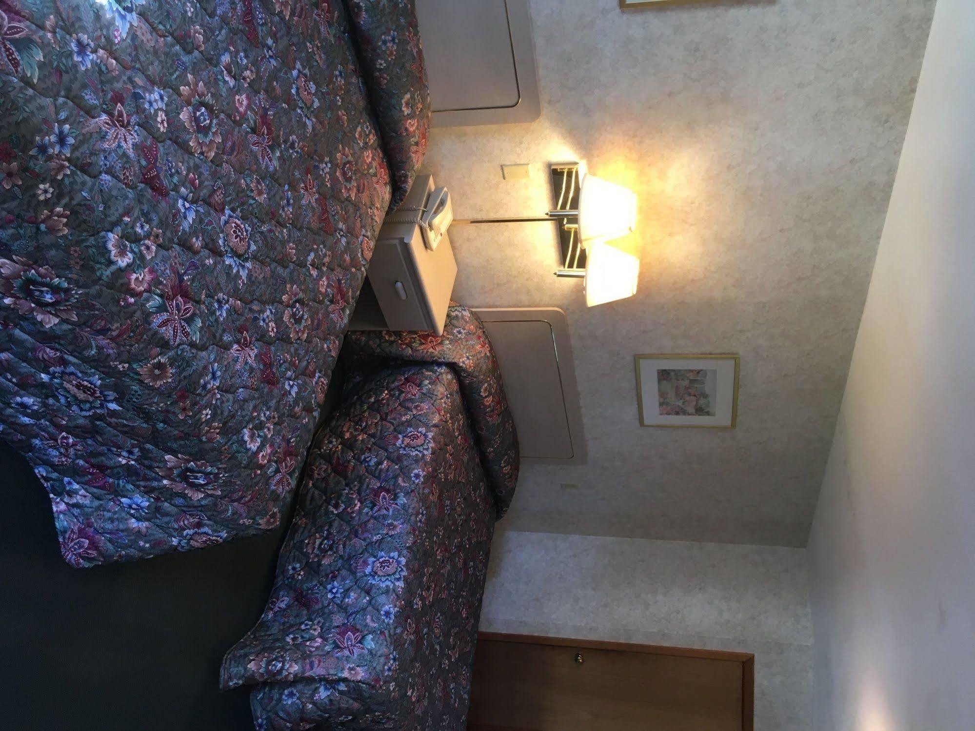 איתקה The Springwater Inn מראה חיצוני תמונה